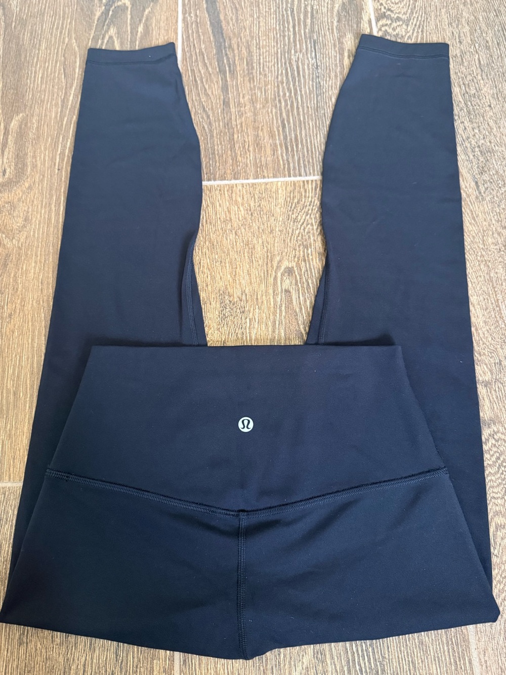 Lululemon Align pant 25” size 6 black Excellent pre owned condition